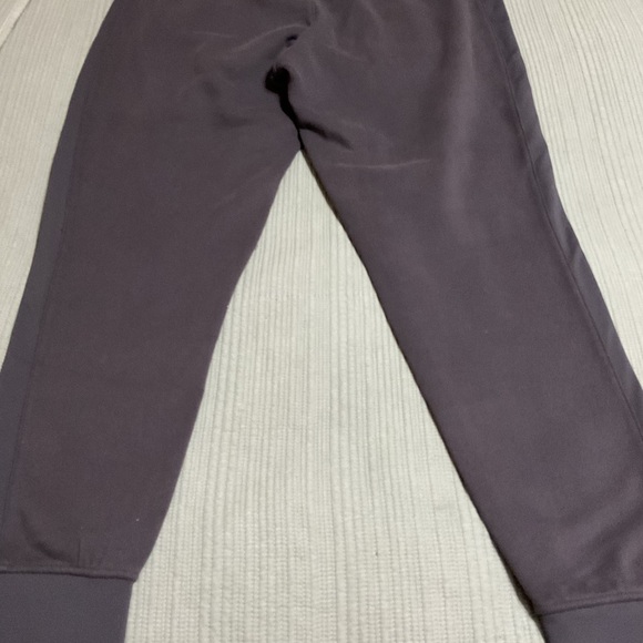Lululemon track pants - Picture 5 of 5